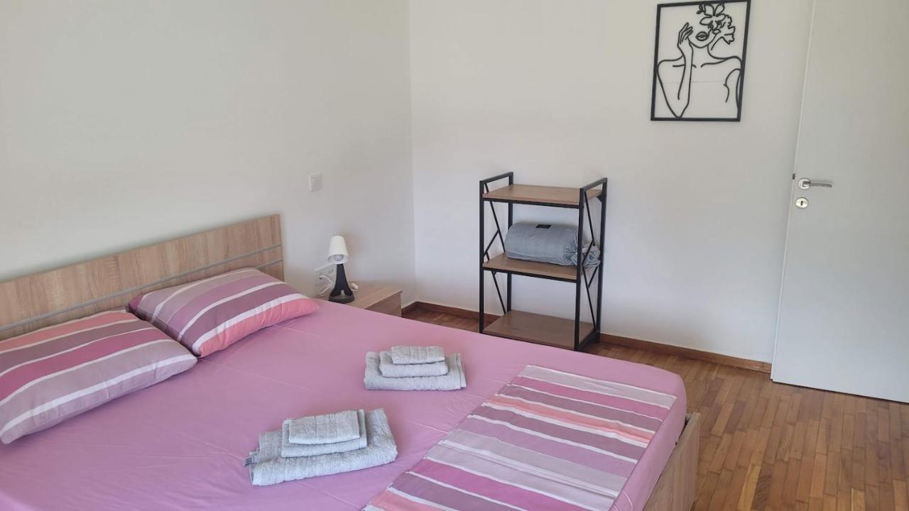 Seaty Apartment Corinth Bagian luar foto