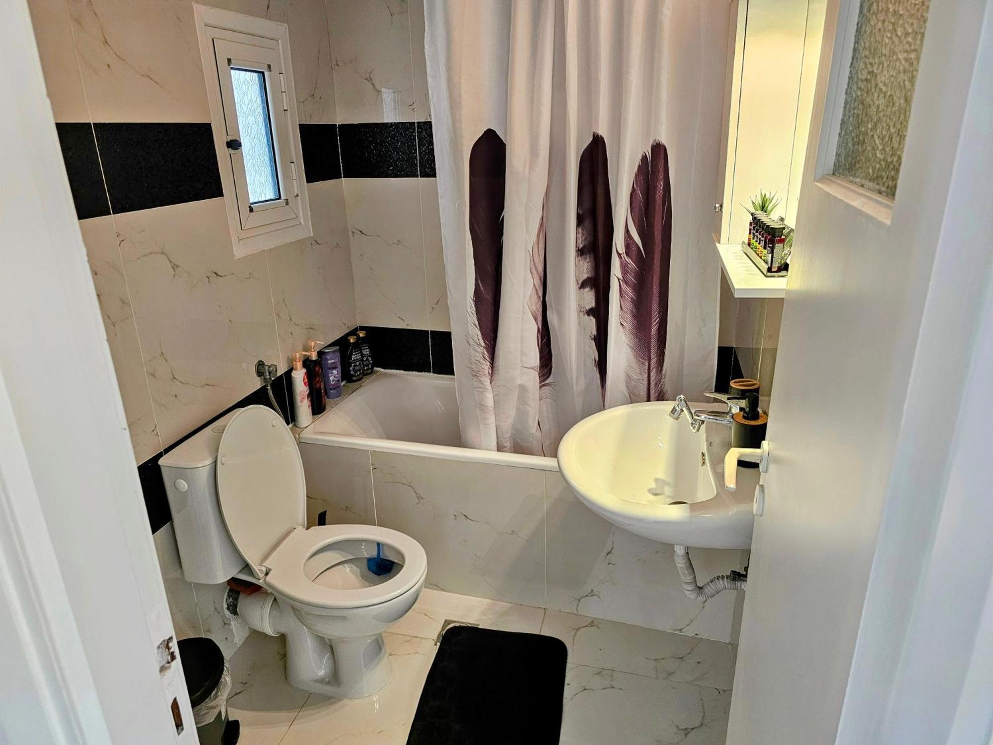 Seaty Apartment Corinth Bagian luar foto