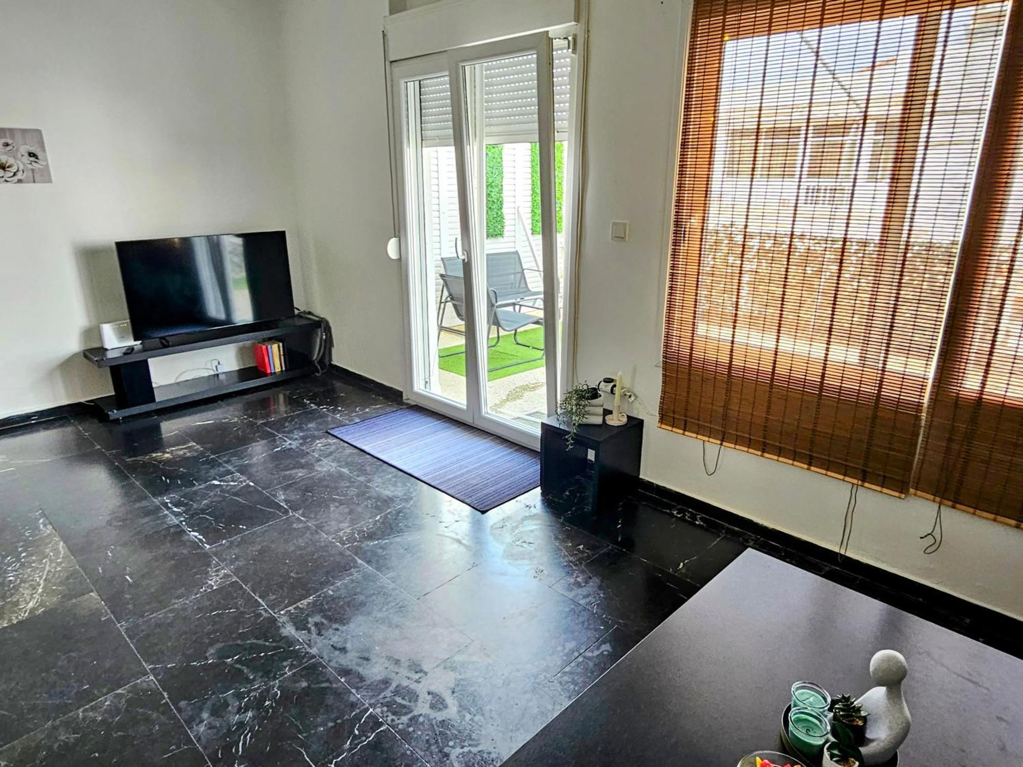 Seaty Apartment Corinth Bagian luar foto
